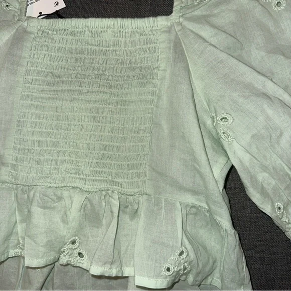 NWT Zara Embroidered Eyelet Blouse Size bloggers fave - Picture 8 of 12